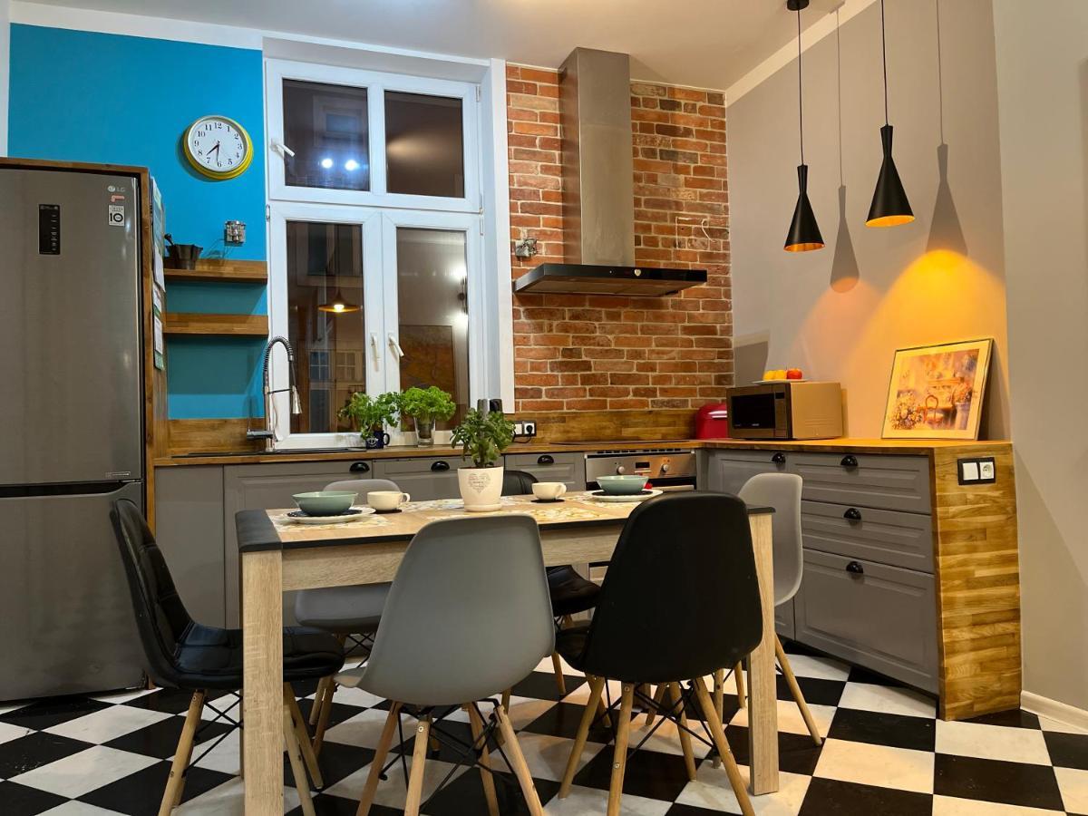 バルチェボApartament Przy Ratuszuアパートメント エクステリア 写真